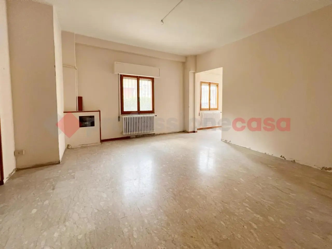 Negozio in Via delle Orchidee 18, Rieti, {3} - Foto 1