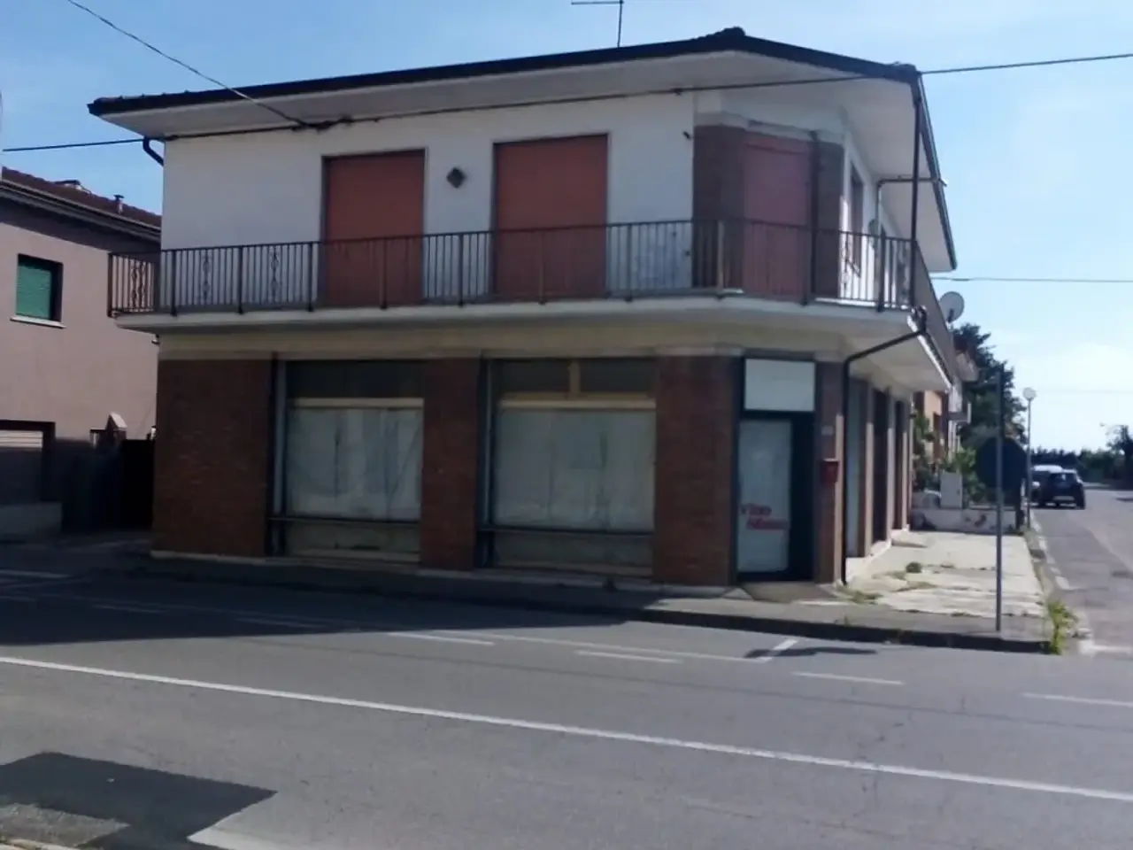 Negozio in Via Martiri della Libertà 45, Zimella, {3} - Foto 2