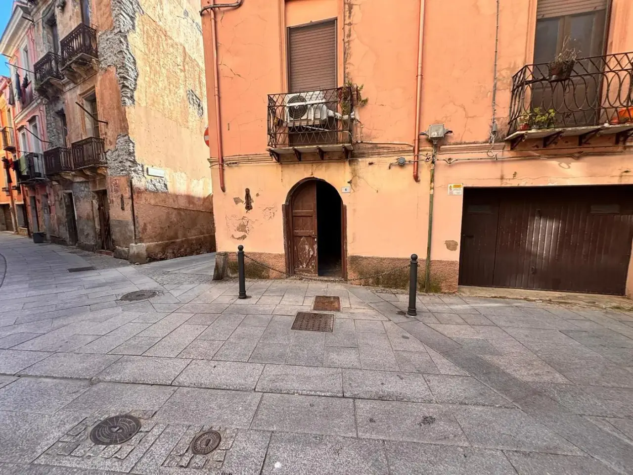Negozio in Via Canavera 6, Iglesias, {3} - Foto 1