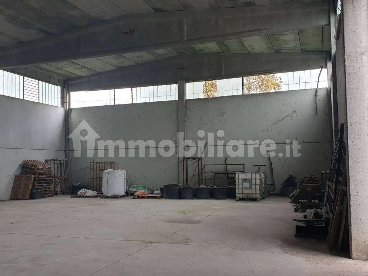 Capannone in Via San Pellegrino 77, Rubiera, {3} - Foto 1