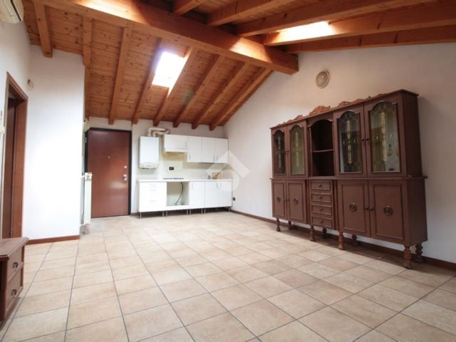 3-room flat in Via Giuseppe Mazzini 34, Offlaga - Photo 1