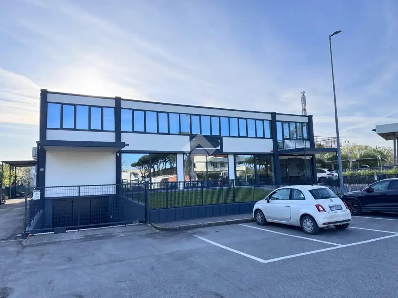 Capannone in Viale del Progresso 23, Riccione, {3} - Foto 1