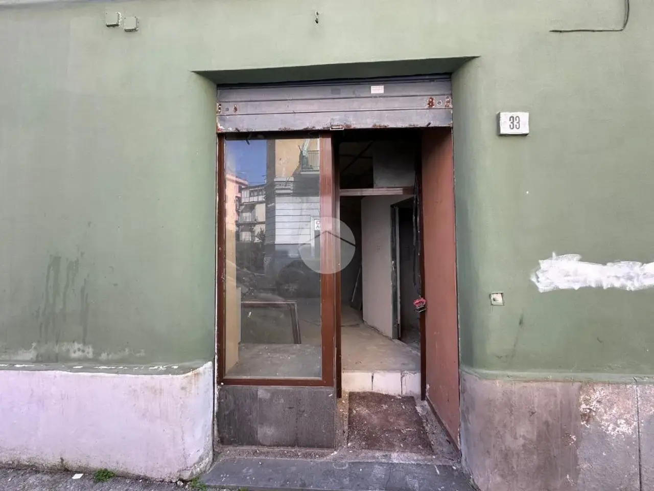 Negozio in Via Lucio Silla 33, Napoli, {3} - Foto 1