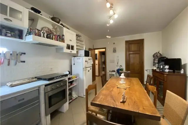 4-room flat in {3}, - Photo 1