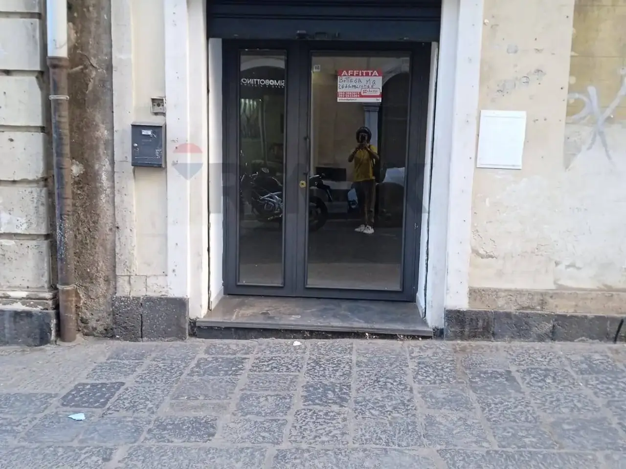 Negozio in Via Paolo Vasta 51, Acireale, {3} - Foto 1