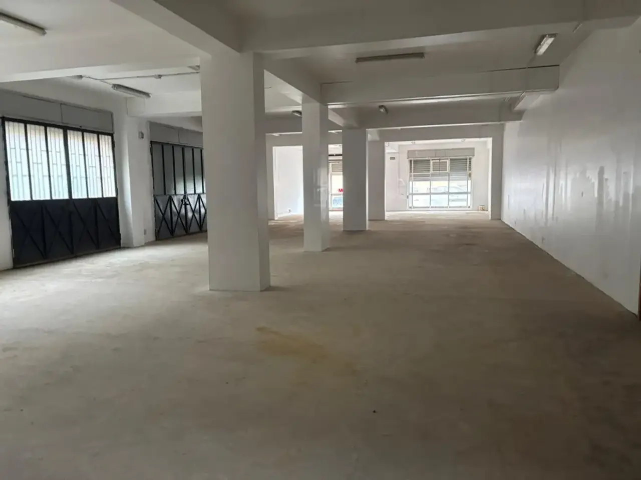 Magazzino in Via del Progresso, Lamezia Terme, Catanzaro, Lamezia Terme, {3} - Foto 2