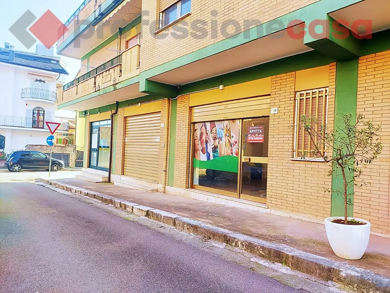 Negozio in Via Nigra 14, Piedimonte San Germano, {3} - Foto 1