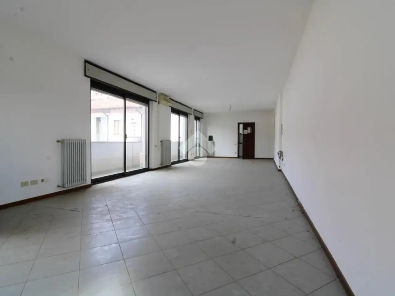 Ufficio in Via Giovanni Battista Moroni, Bergamo, {3} - Foto 2