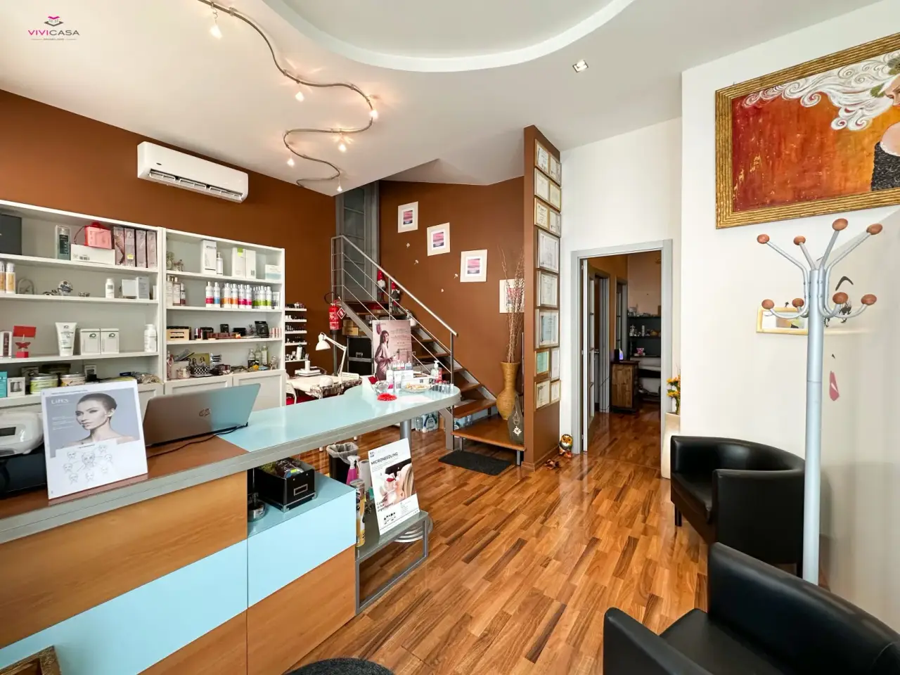 Esercizio commerciale in , Putignano, {3} - Foto 1