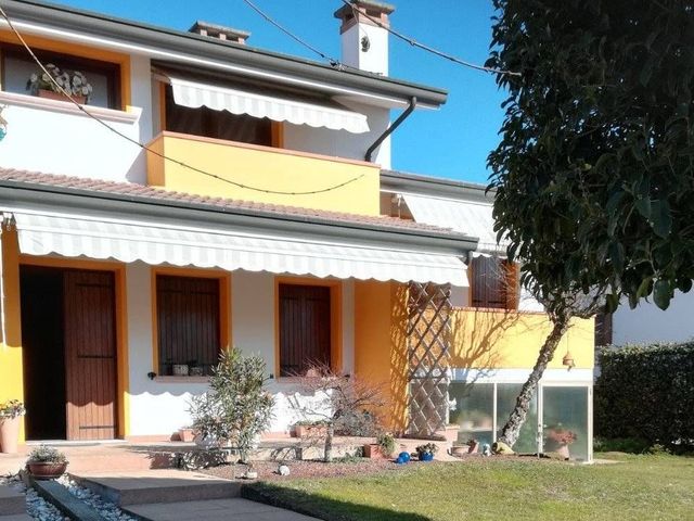 Villa in Via Roma 3, Altivole - Foto 1