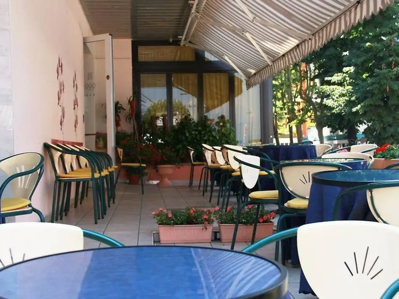 Hotel in Viale Regina Margherita, Rimini, {3} - Foto 2
