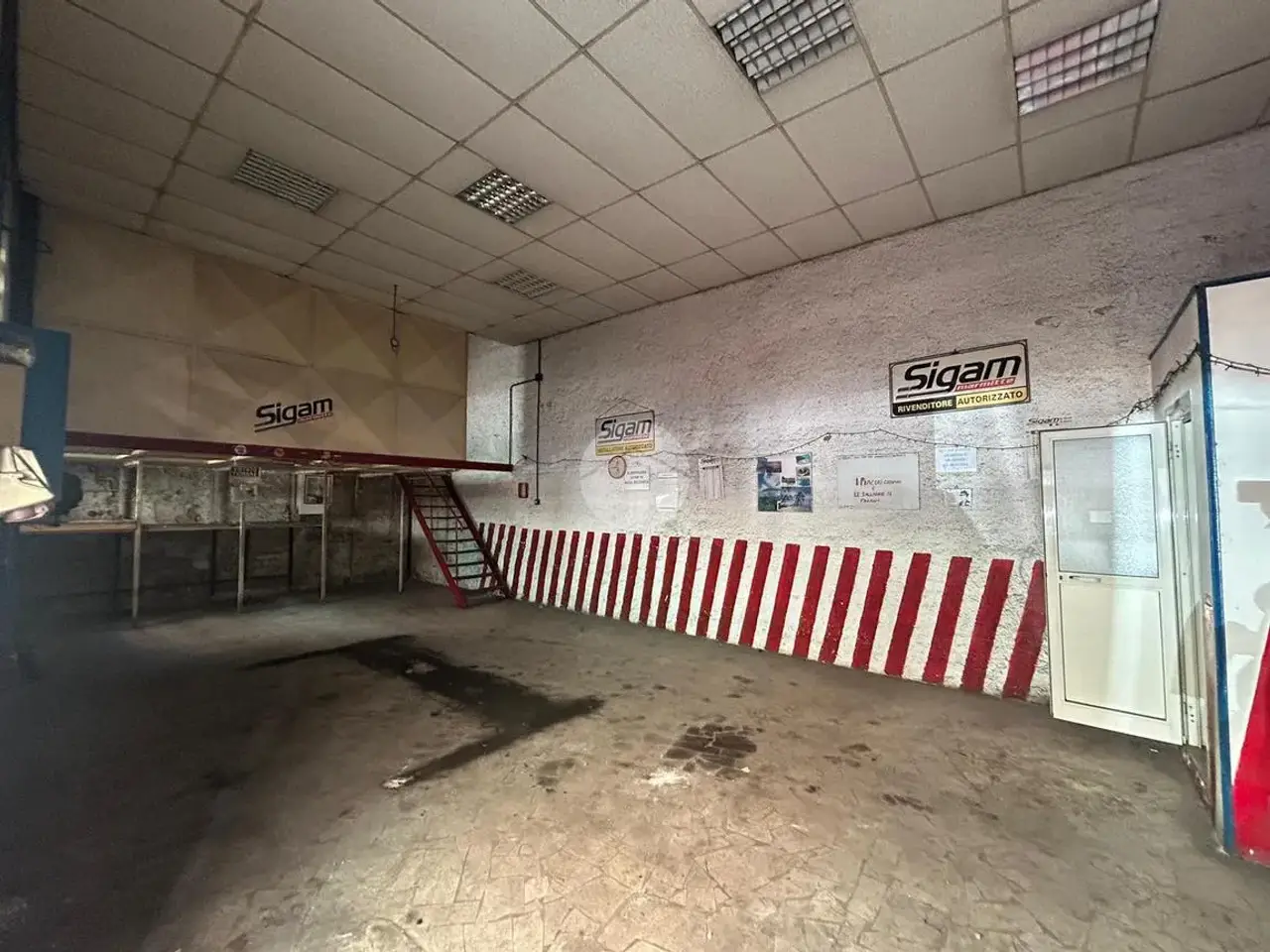 Negozio in Via Abate Minichini, Napoli, {3} - Foto 1