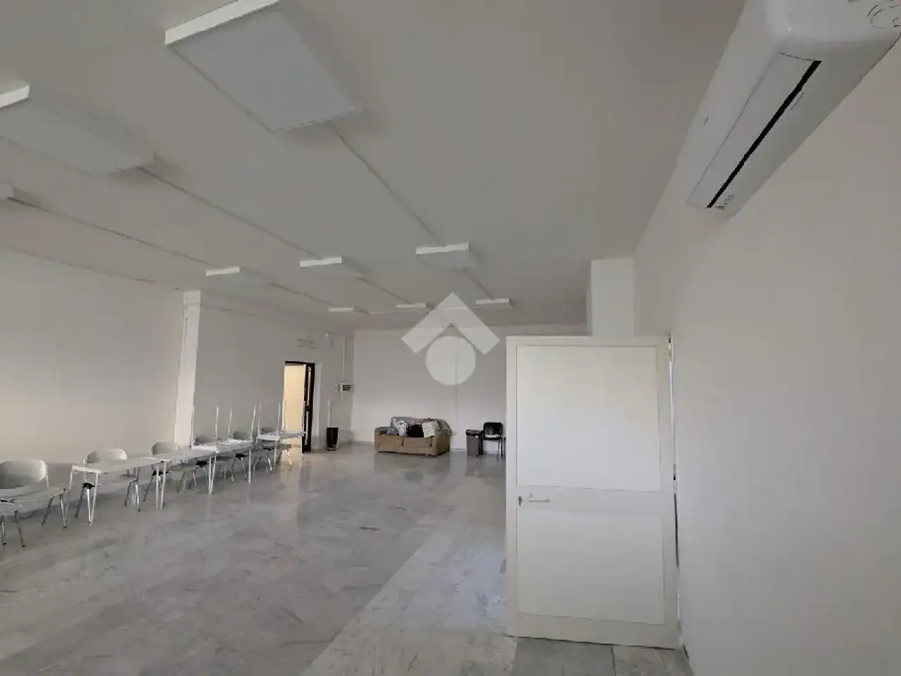 Ufficio in Piazza Padre Pio, Caserta, {3} - Planimetria 1