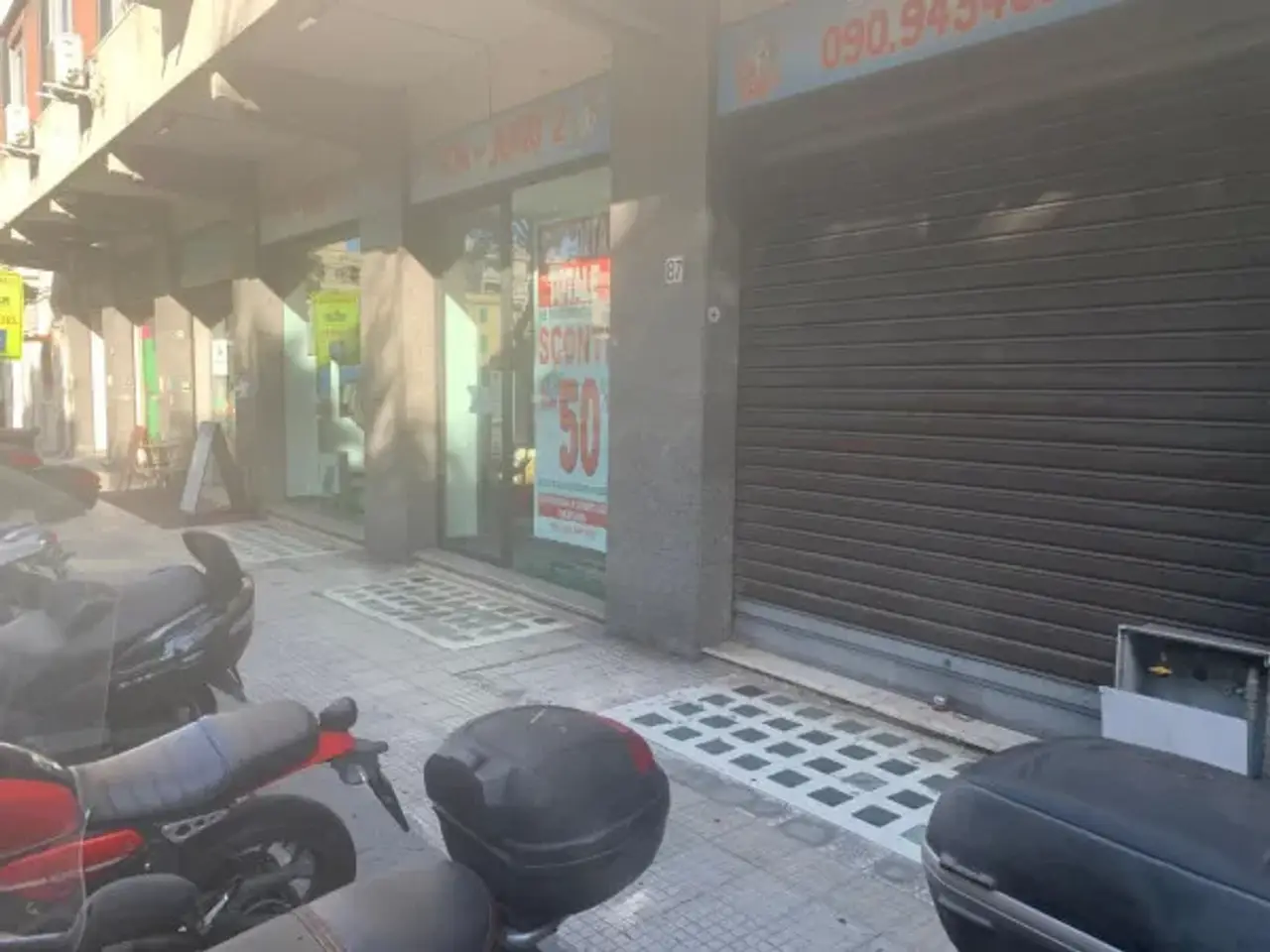 Negozio in Via Giuseppe La Farina 98, Messina, {3} - Foto 2