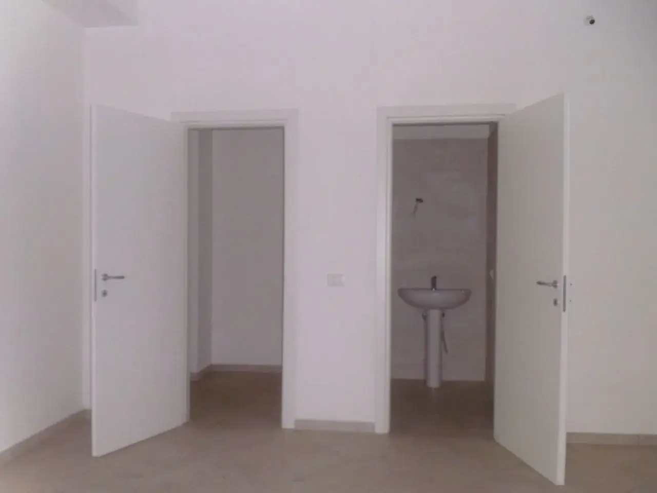Negozio in Corso Secondigliano, Napoli, {3} - Foto 2