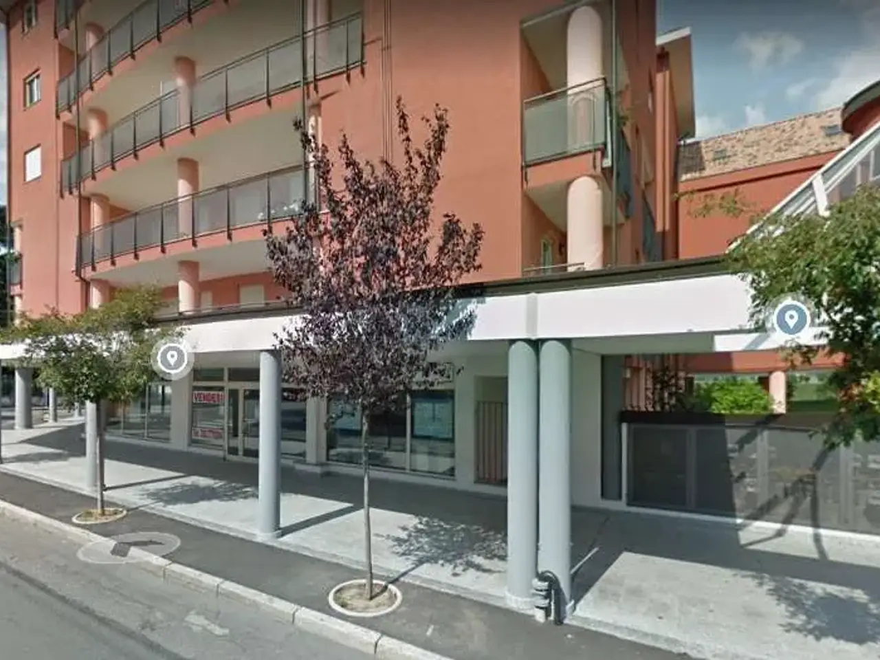 Negozio in Via della Ricordanza 1, Busto Arsizio, {3} - Foto 2
