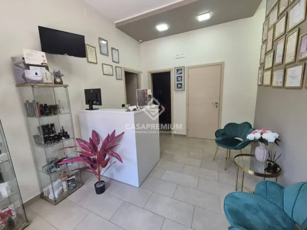 Negozio in Via dei Mille, Acerra, {3} - Foto 2