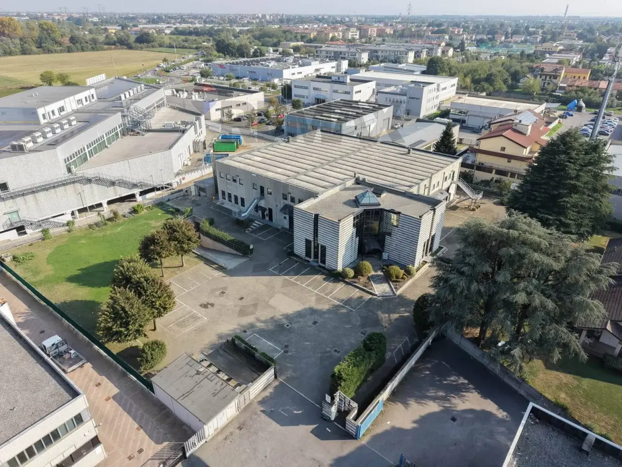Magazzino in Via Ungaretti 7, Cernusco Sul Naviglio, {3} - Foto 1
