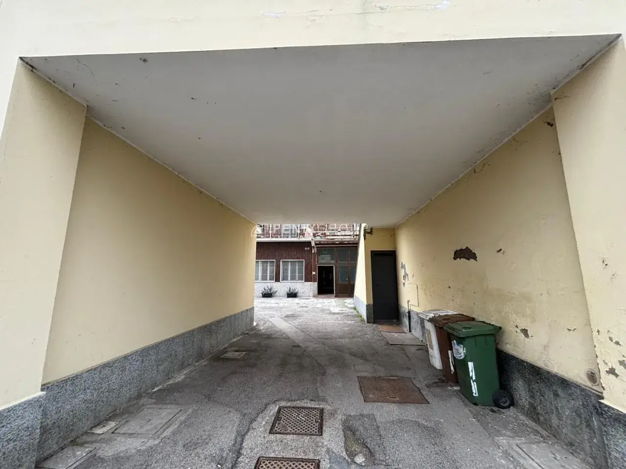 Magazzino in Viale Carso 61, Locate Di Triulzi, {3} - Foto 2