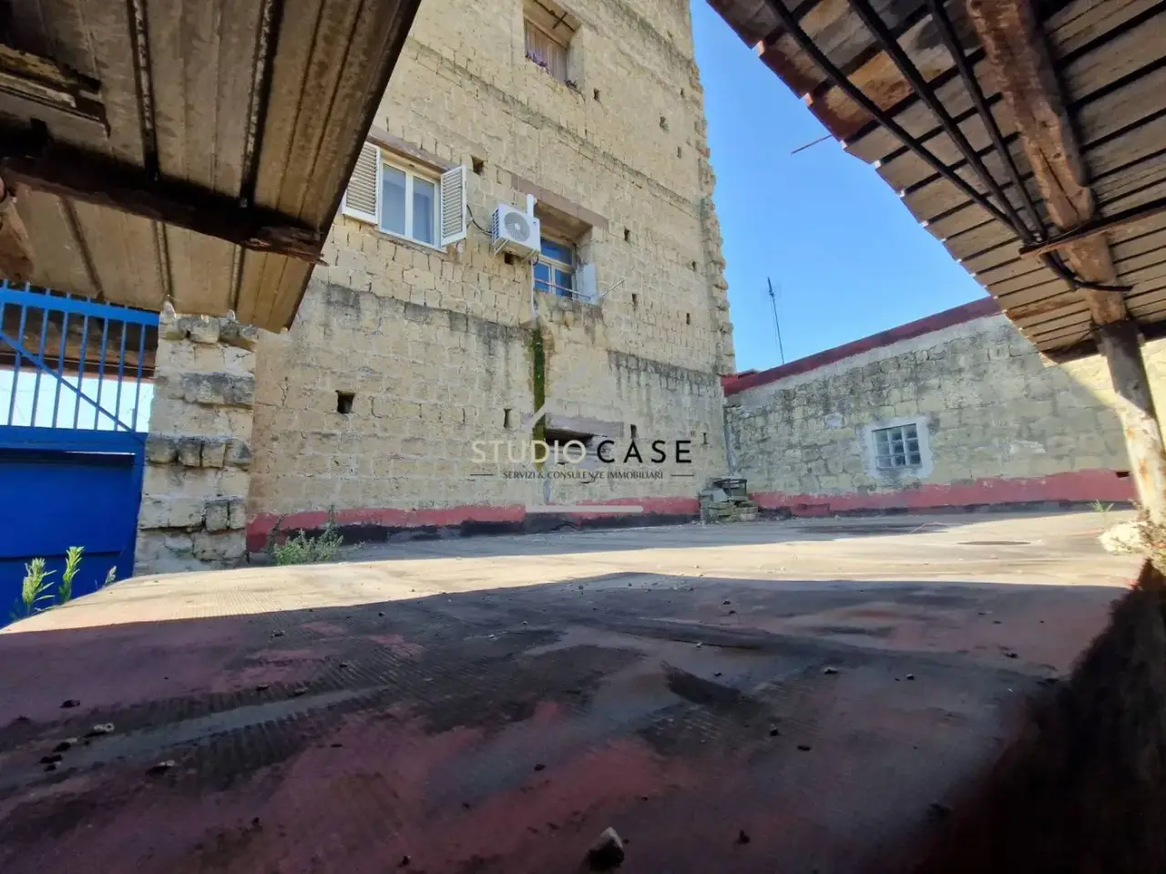 Magazzino in Via Terracina 435, Napoli, Napoli, {3} - Foto 2