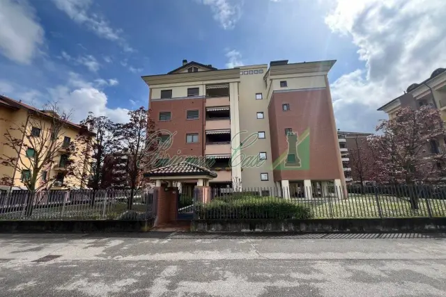 Trilocale in vendita, Via Salvo d'Acquisto 28, Agrate Brianza - Foto 1