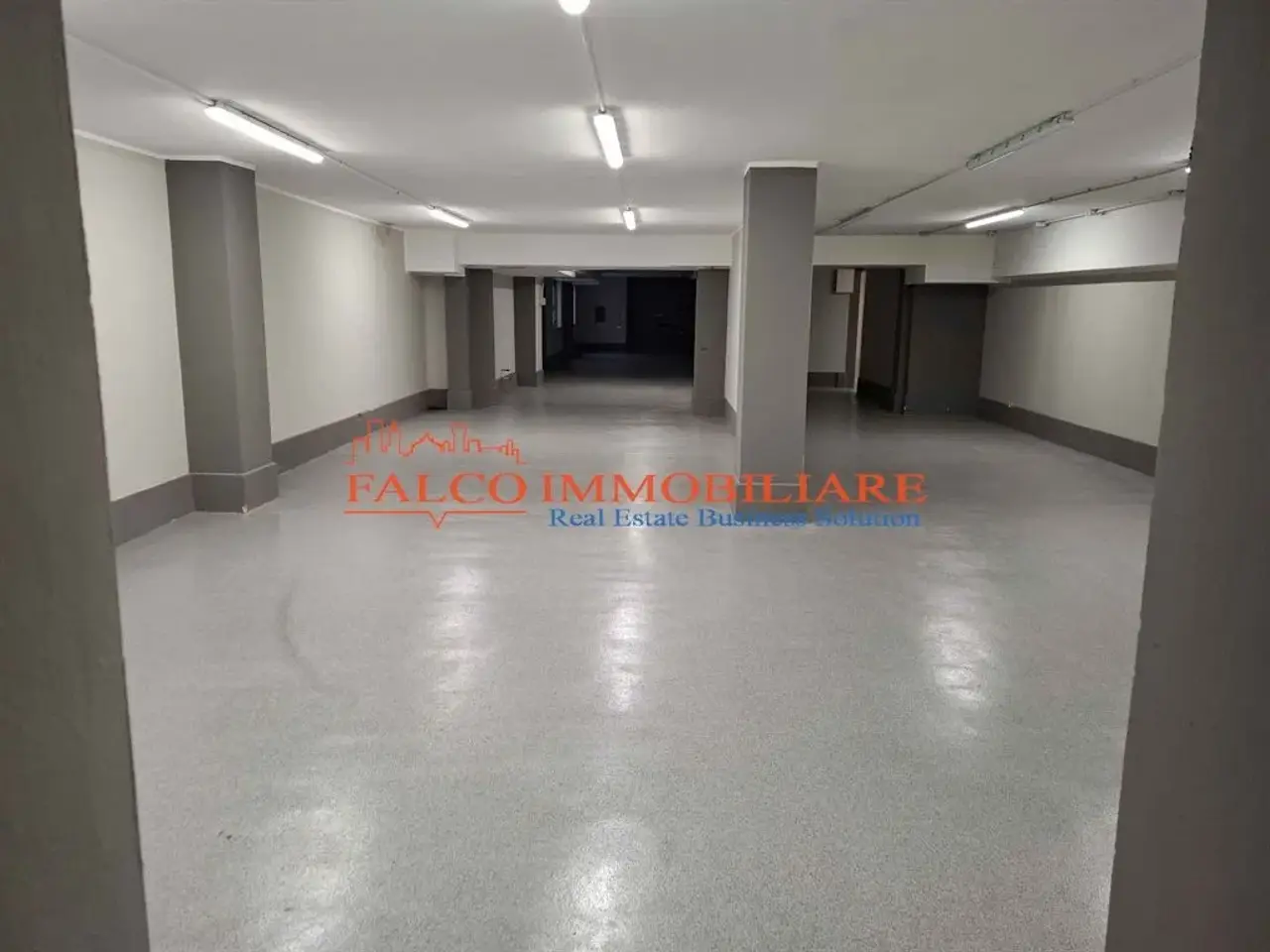 Magazzino in Viale Cristoforo Colombo 23, Trezzano Sul Naviglio, {3} - Foto 1