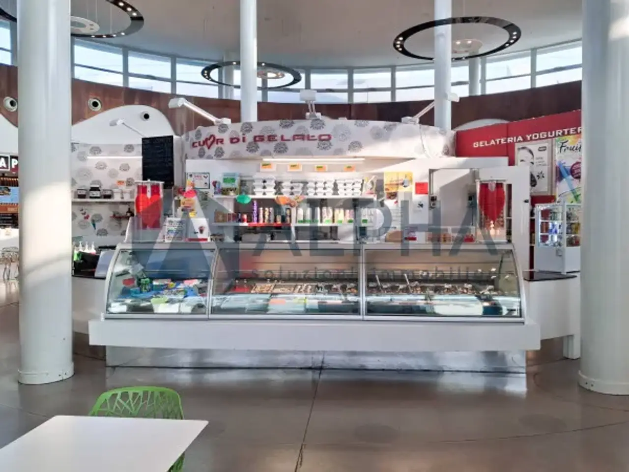 Gelateria in Via Bisaura, Faenza, {3} - Foto 1