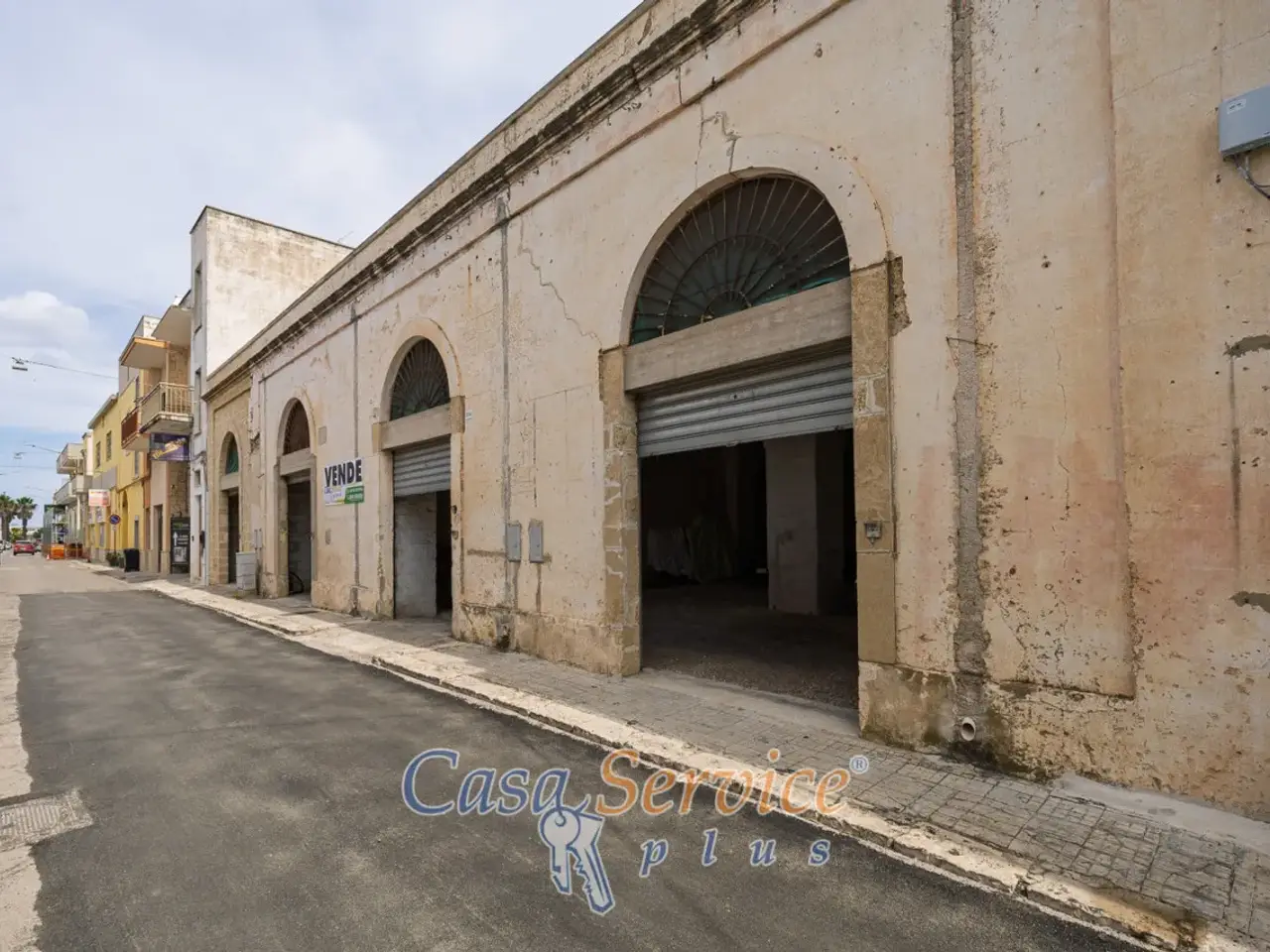 Capannone in Via Vittorio Veneto, Tuglie, {3} - Foto 2