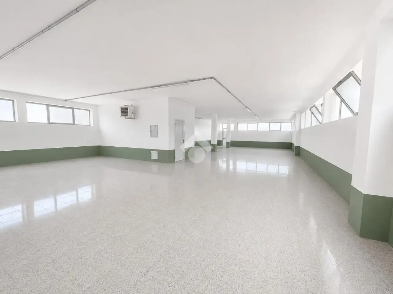 Capannone in Via Nazionale, Trescore Balneario, {3} - Foto 1