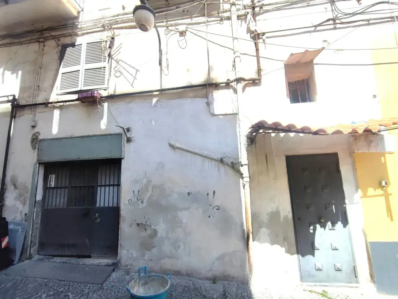 Magazzino in Vico Rosario di Palazzo , Napoli, {3} - Foto 2