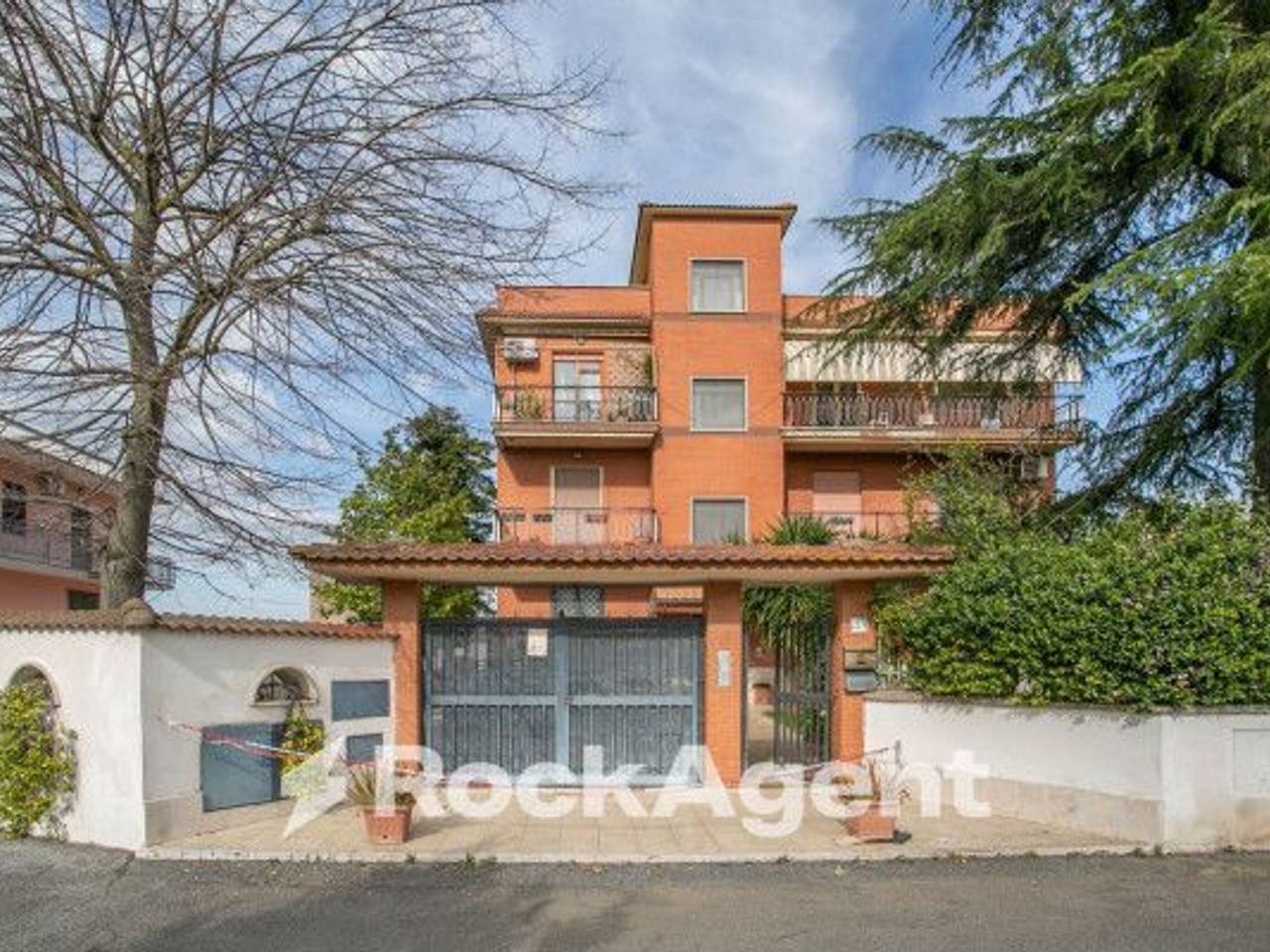 appartamento in vendita a Roma in zona Romanina