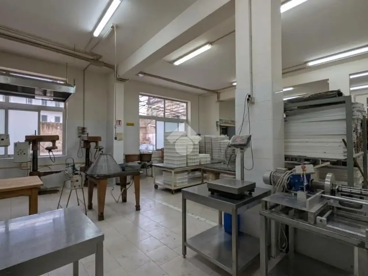 Laboratorio in Via Michele Niglio, Frattamaggiore, {3} - Foto 2