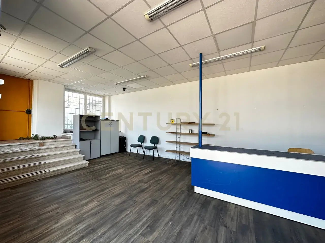 Palazzina commerciale in Via Partenope 2, Anzio, {3} - Foto 2