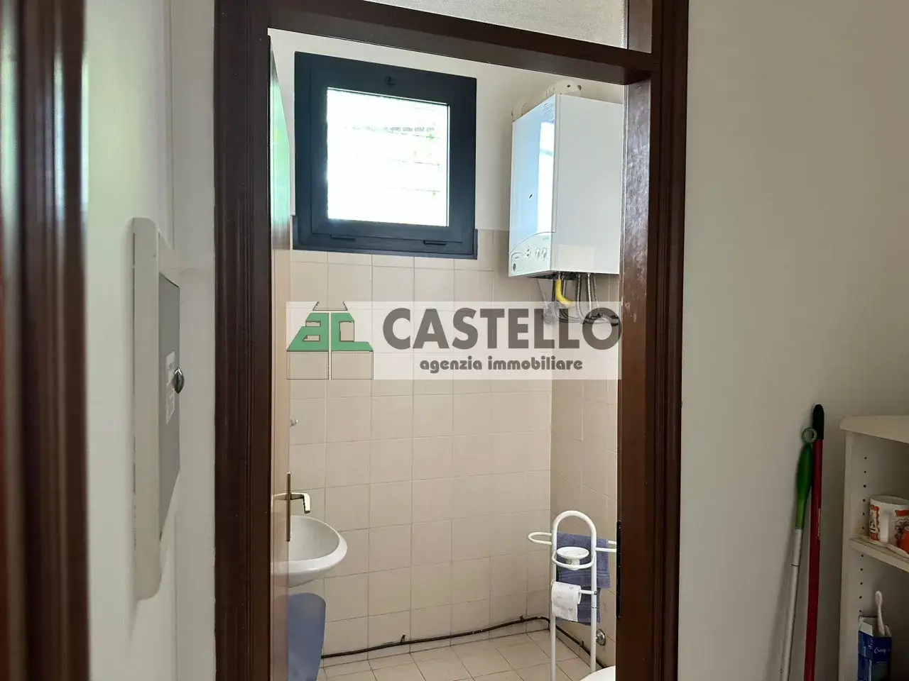 Negozio in Viale della Rimembranza 35, Limena, {3} - Foto 2