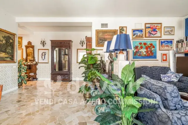 main gallery real estate image