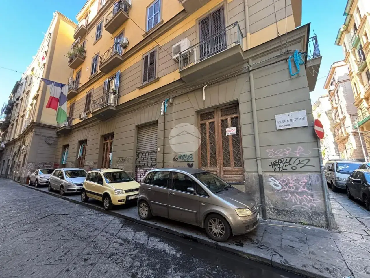 Negozio in Piazzetta Scacchi Arcangelo 7, Napoli, {3} - Foto 2