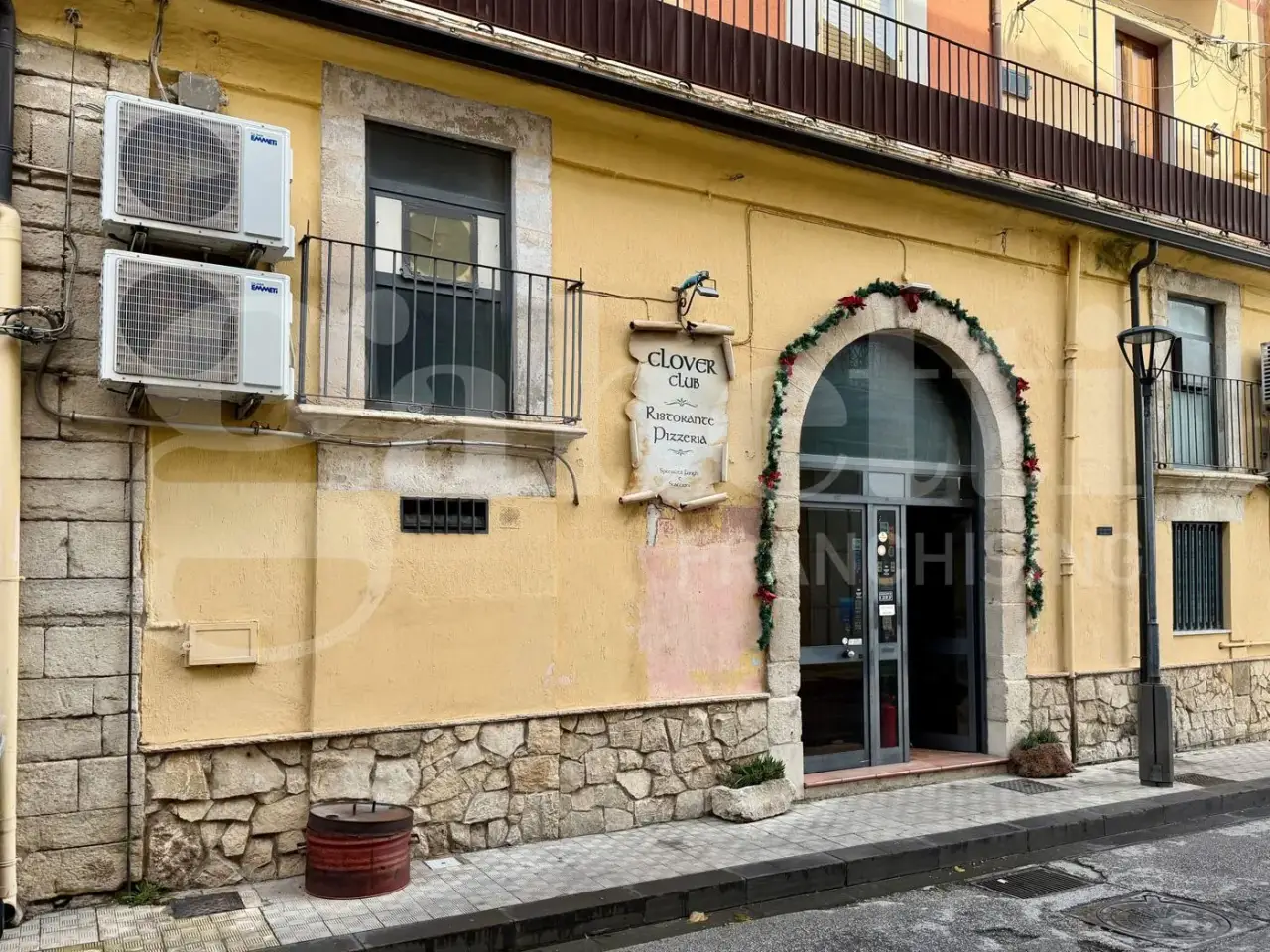 Negozio in Corso Umberto I 264, Monterosso Almo, {3} - Foto 1