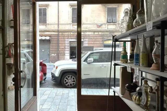 Shop in Via Niella, Savona - Photo 1