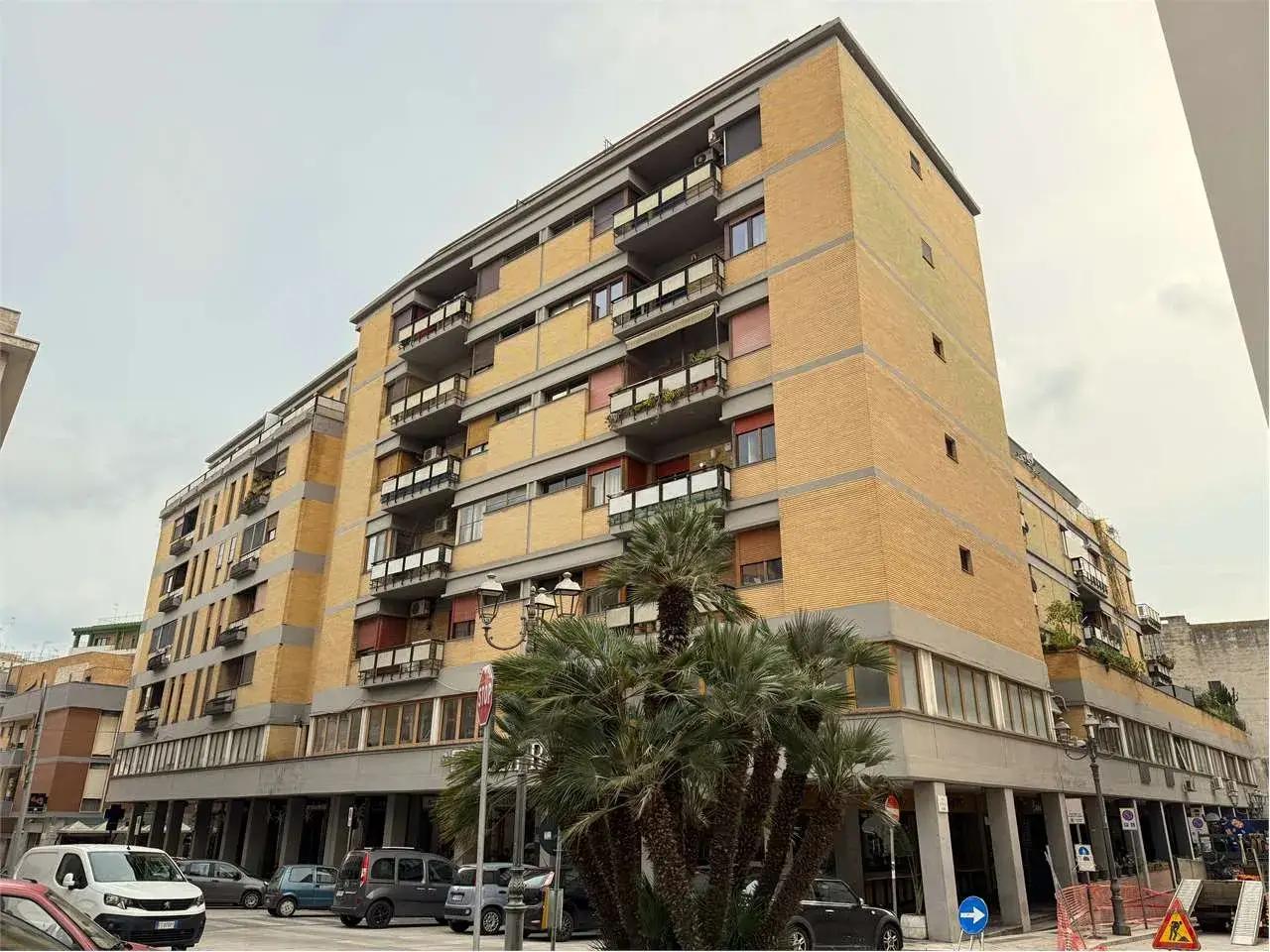 Ufficio in Via Filomeno Consiglio, 4, 72100 Brindisi, Brindisi, {3} - Foto 1