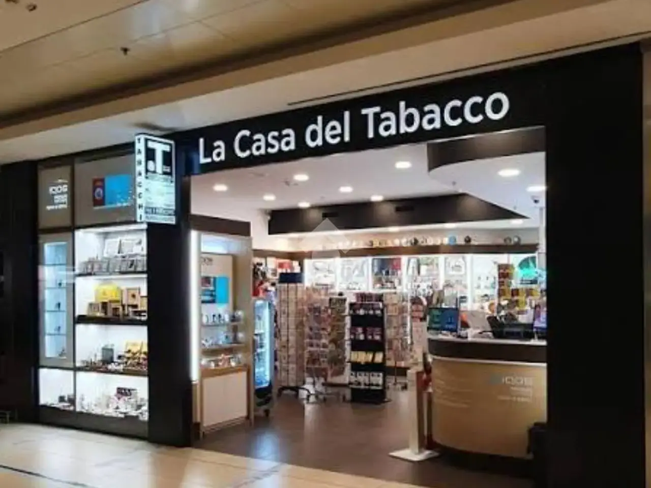 Negozio in Viale Marconi 1, Desenzano Del Garda, {3} - Foto 1