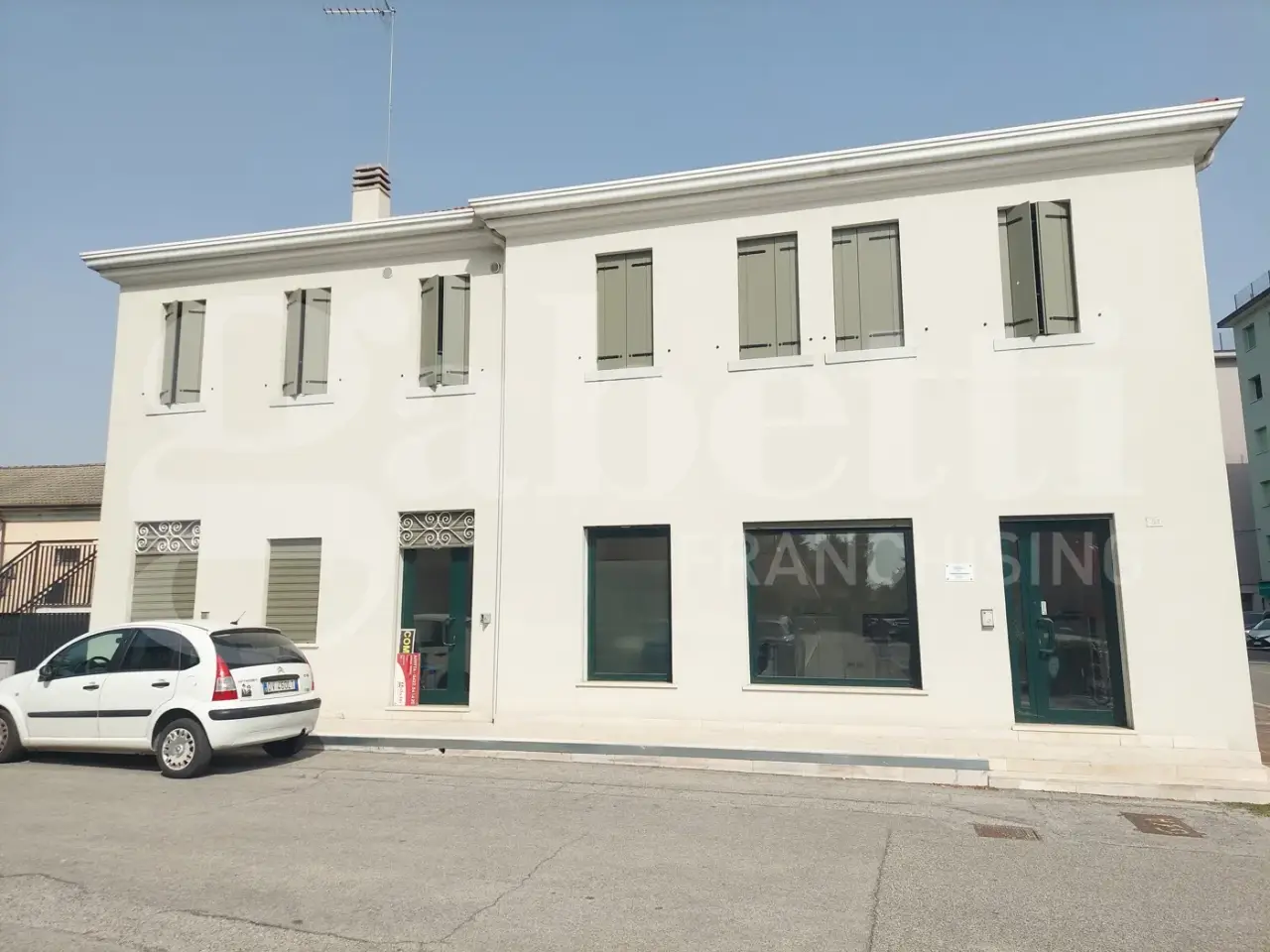 Negozio in Viale Luzzatti 108, Treviso, {3} - Foto 1