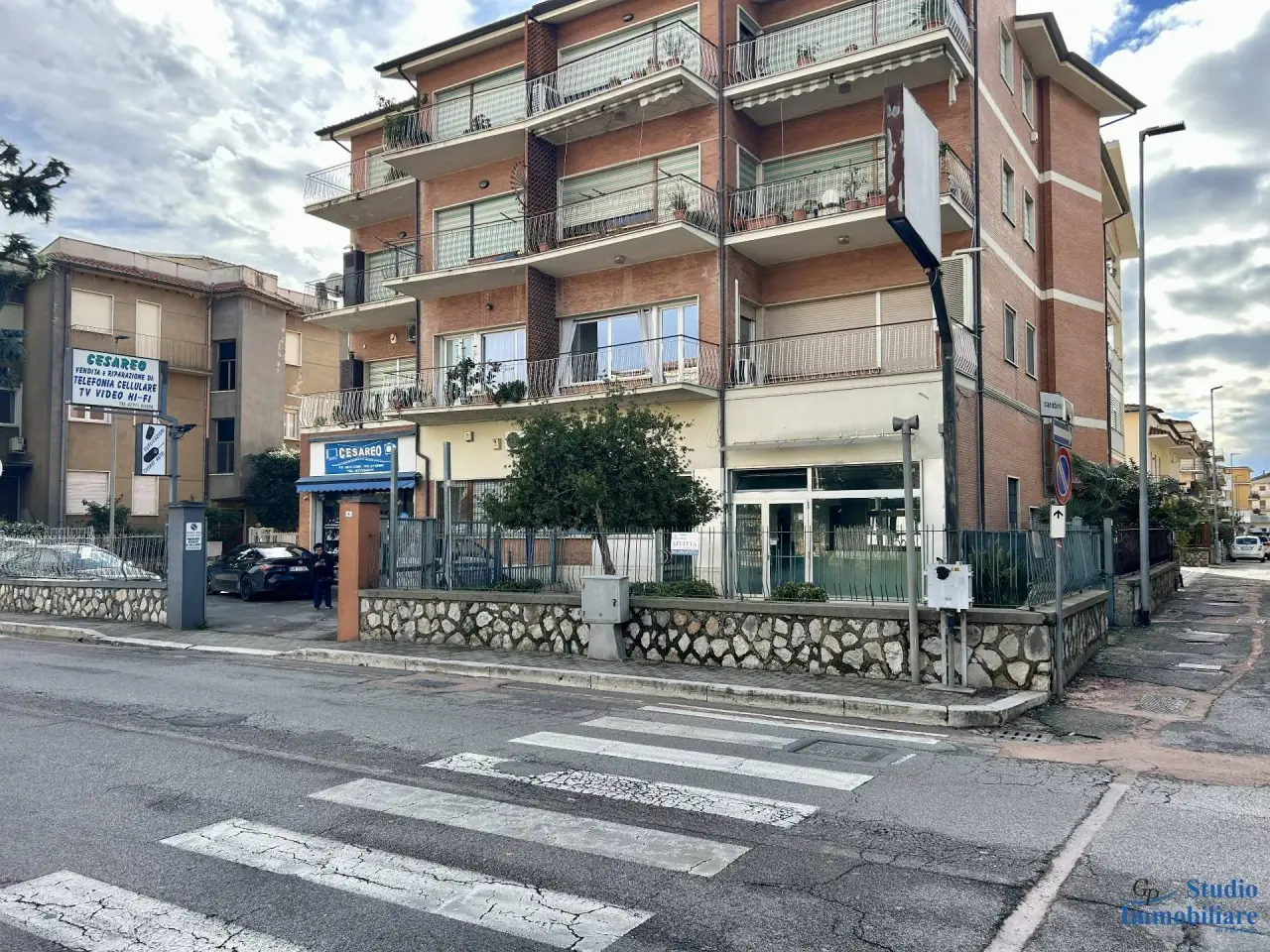 Negozio in Via Damiano Chiesa 4, Fondi, {3} - Foto 1