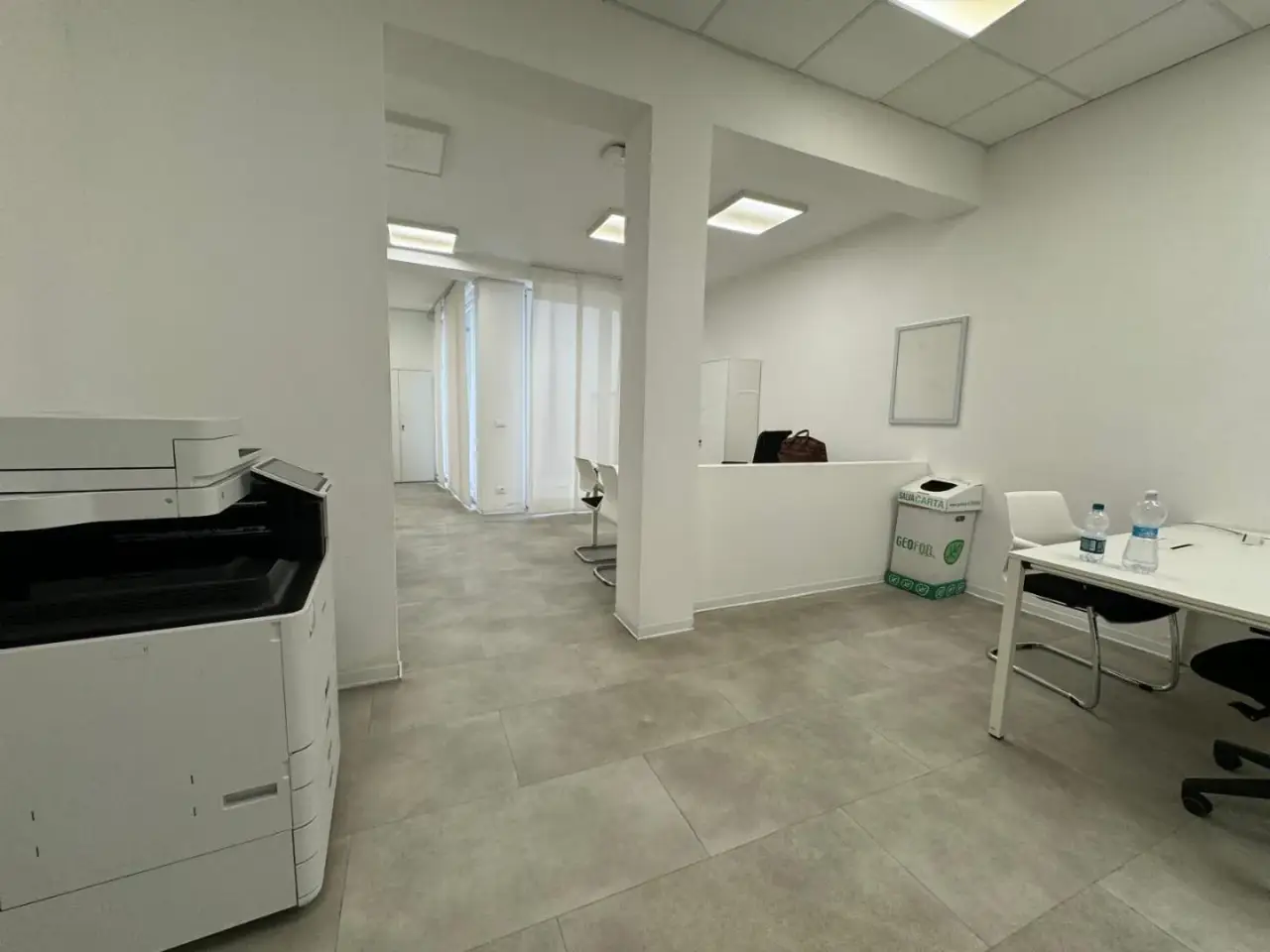 Locale commerciale in a I° Maggio 78, Pontedera, {3} - Foto 2