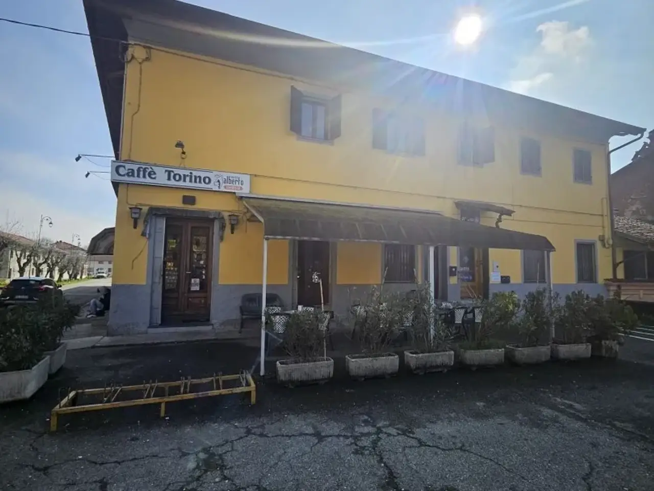 Esercizio commerciale in Piazza Piazza Martiri della Libertã&nbsp; 4, Foglizzo, {3} - Foto 2