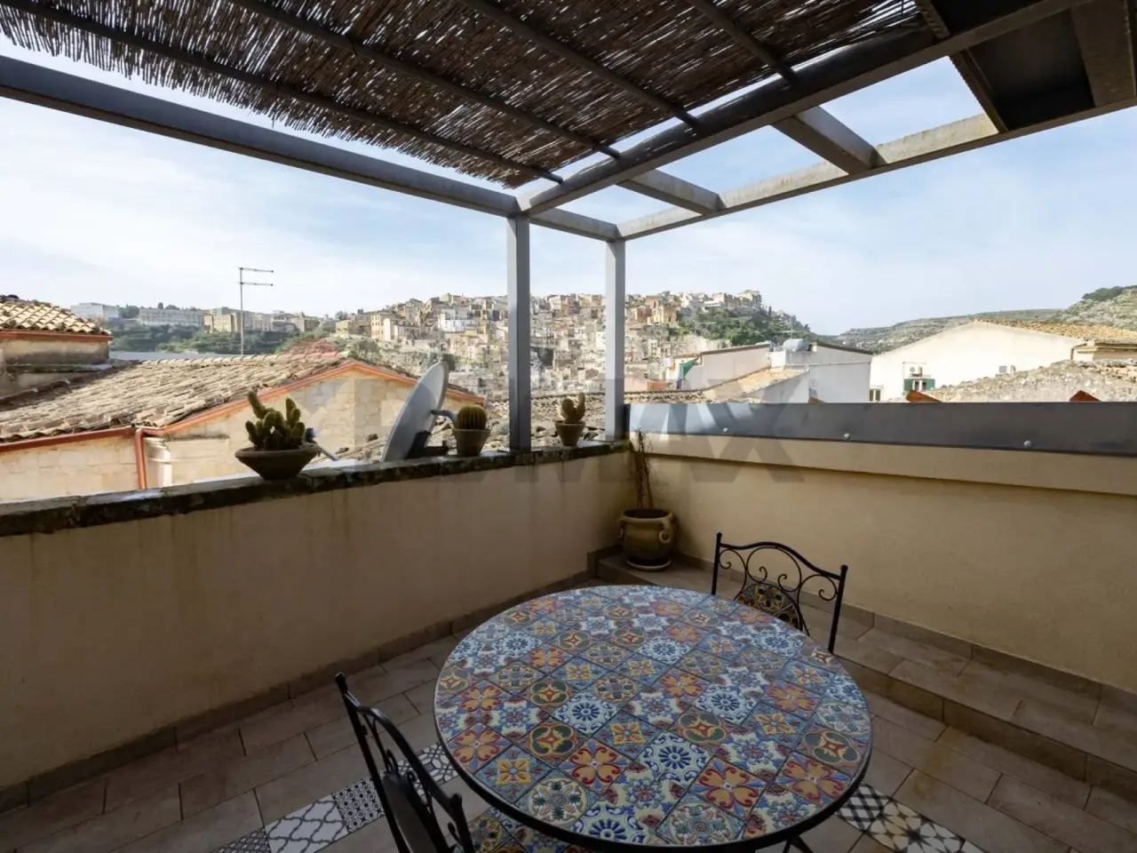 Albergo in Via Tenente Distefano 4, Ragusa, {3} - Foto 1