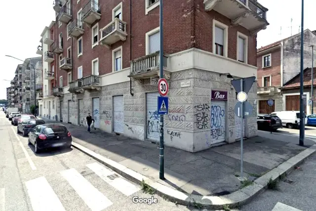 Geschäft in Via Sette Comuni 1, Torino - Foto 1