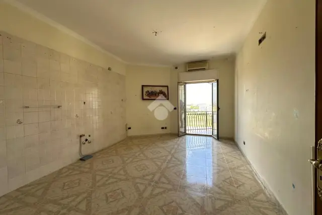 3-room flat in Via Giovanni Paolo II 90, Crotone - Photo 1