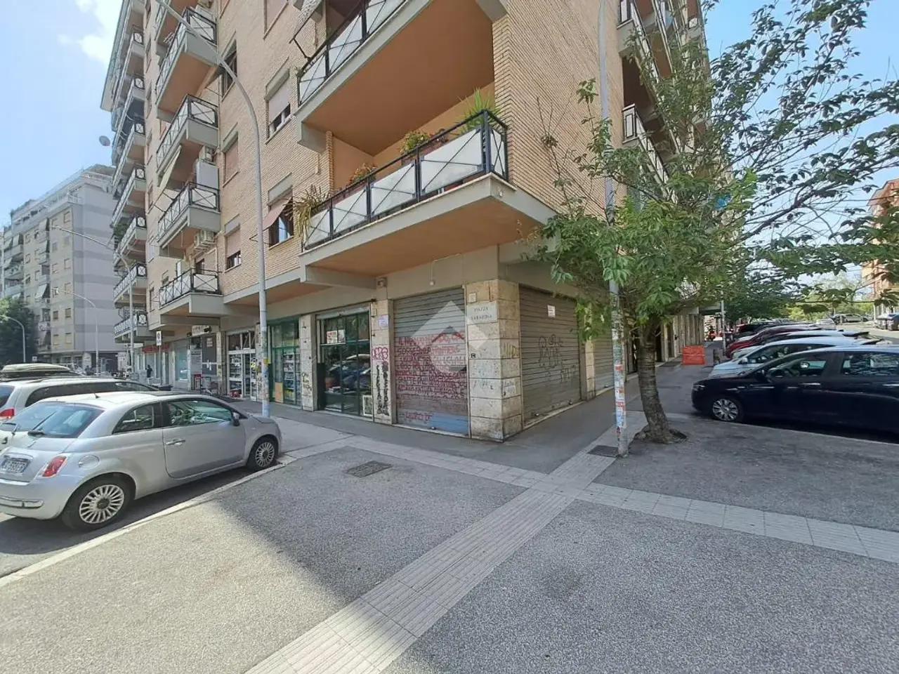 Negozio in Via Alatri, Roma, {3} - Foto 1
