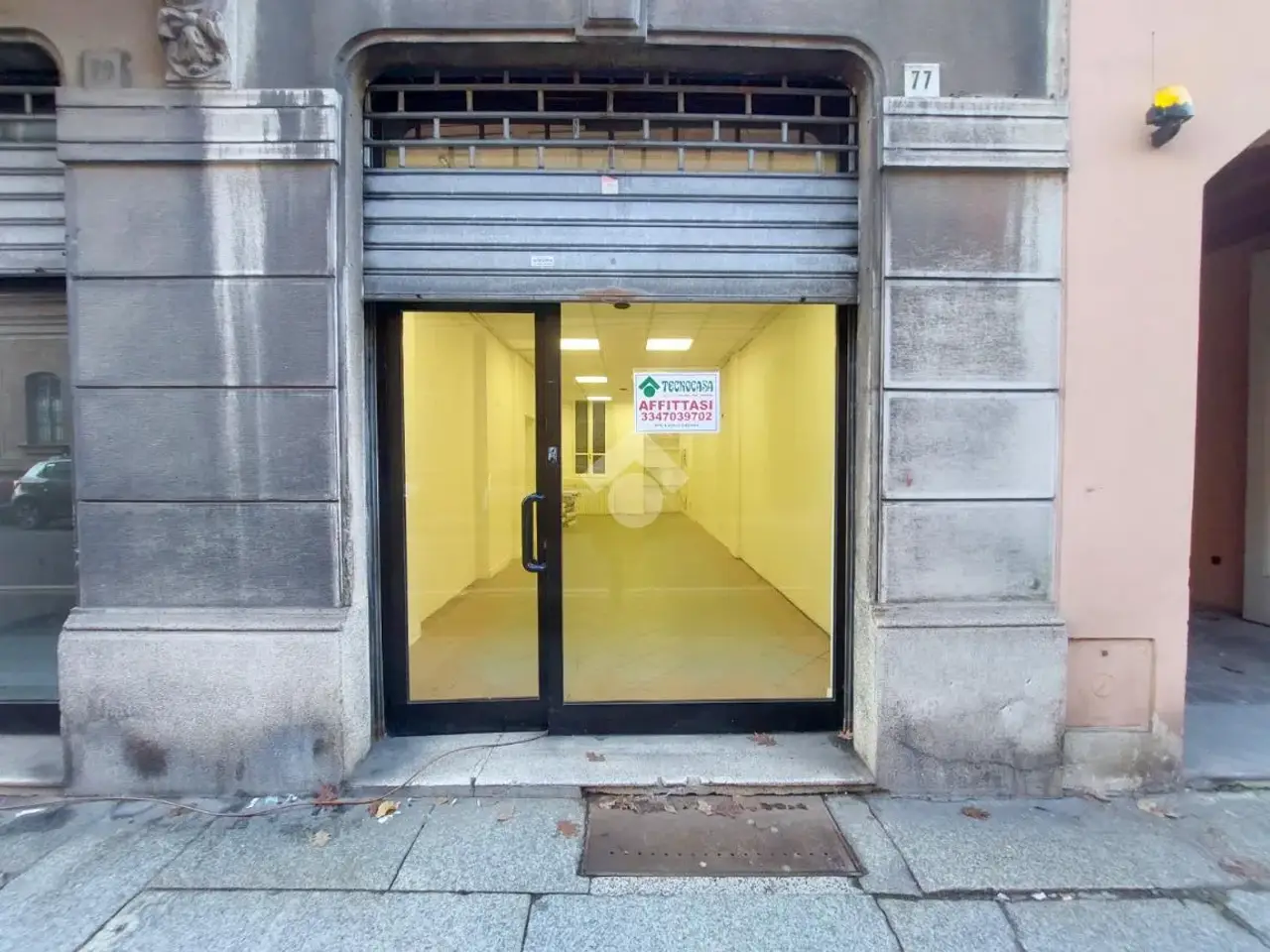 Negozio in Corso Pietro Vacchelli 81, Cremona, {3} - Foto 2