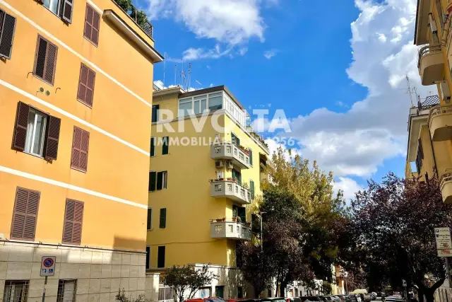 3-room flat in Via Giacomo Barzellotti, Roma - Photo 1